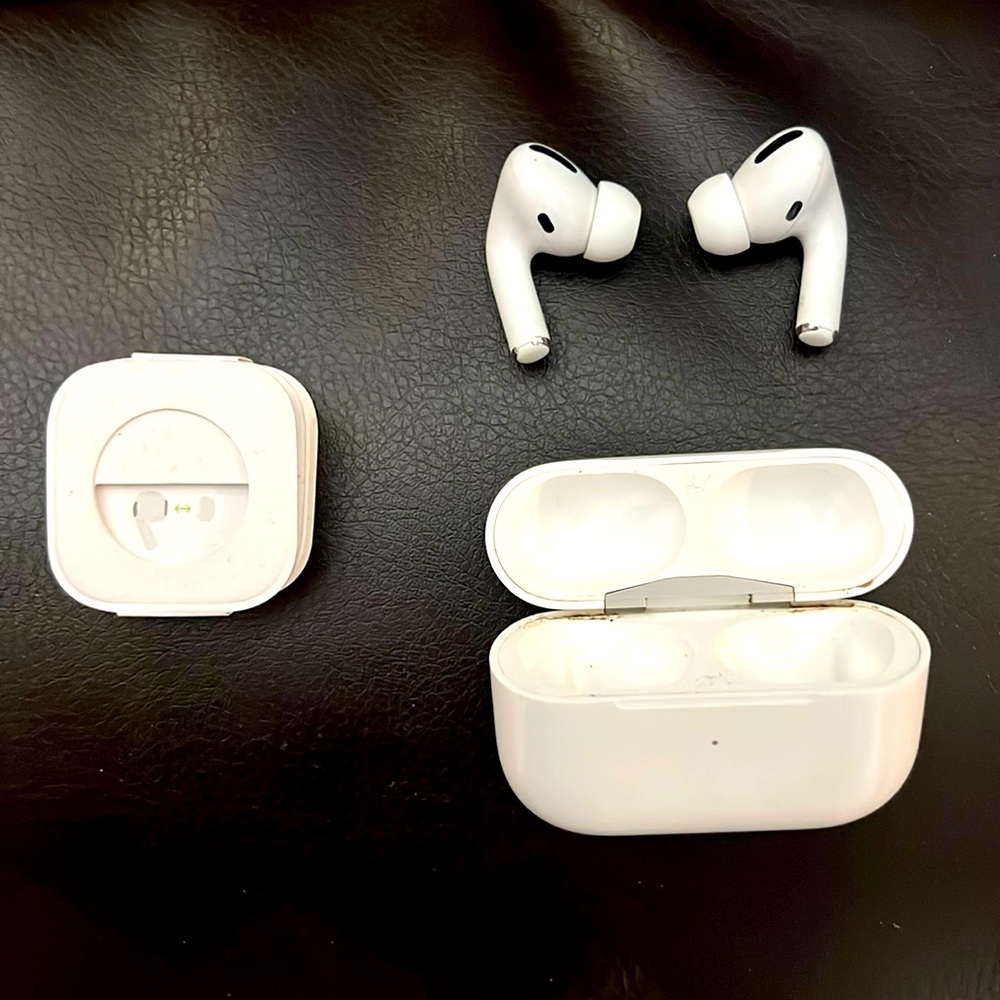 Apple AirPod Pros